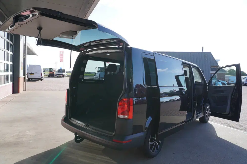 Volkswagen Transporter 2.0 TDI 150PK L2H1 9 Persoons n uit 2022, foto 5