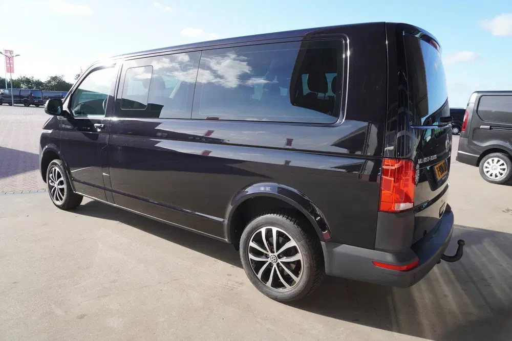 Volkswagen Transporter 2.0 TDI 150PK L2H1 9 Persoons n uit 2022, foto 7