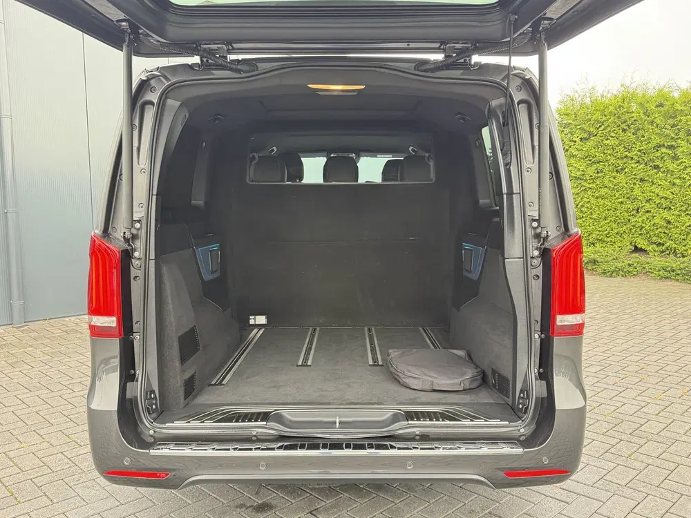 Mercedes-Benz EQV 300 90kWh AVANTGARDE uit 2021, foto 8