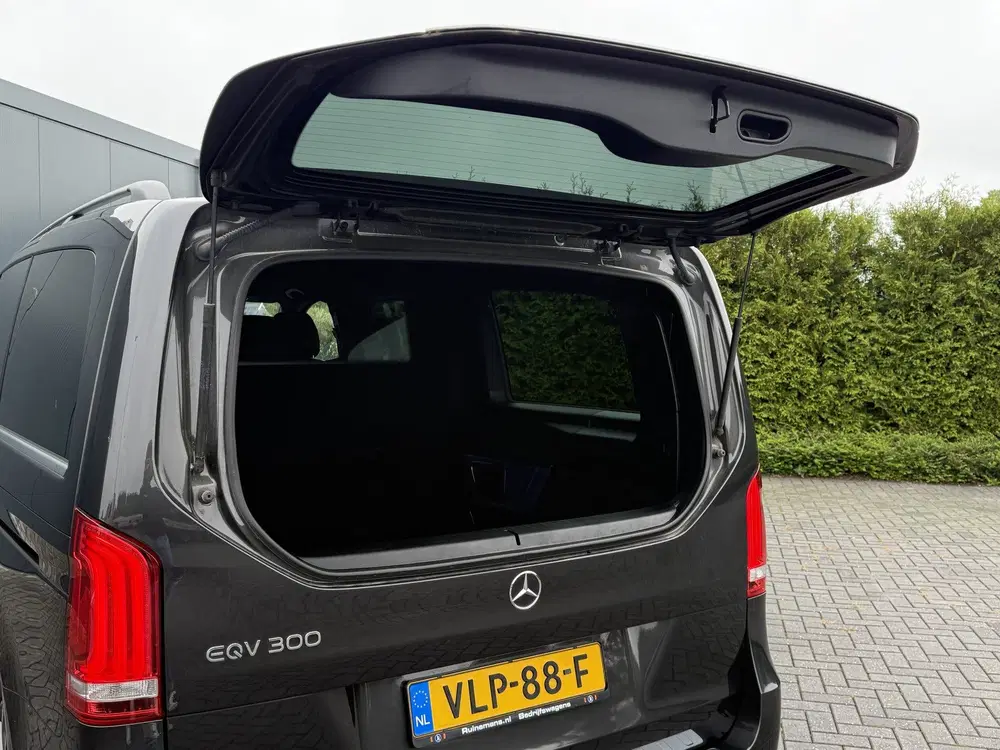 Mercedes-Benz EQV 300 90kWh AVANTGARDE uit 2021, foto 9