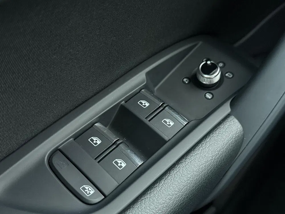 Audi Q5 50 TFSI e Pro Line uit 2023, foto 13