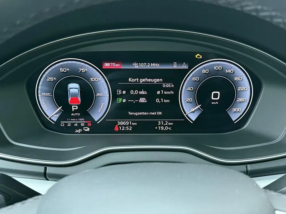 Audi Q5 50 TFSI e Pro Line uit 2023, foto 14