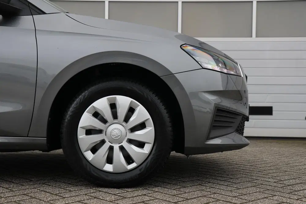 Skoda Fabia 1.0 TSI 110pk DSG Ambition uit 2024, foto 13