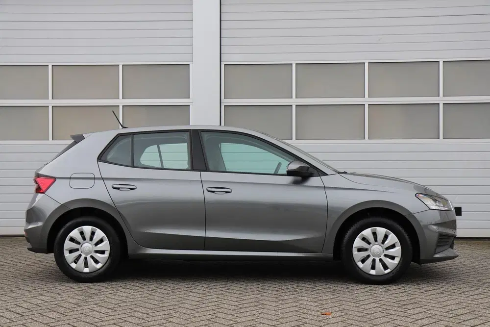 Skoda Fabia 1.0 TSI 110pk DSG Ambition uit 2024, foto 3