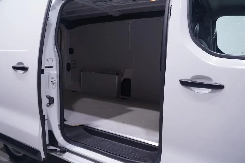 Fiat Scudo 1.5 Multijet 102 pk L3 Airco uit 2023, foto 10
