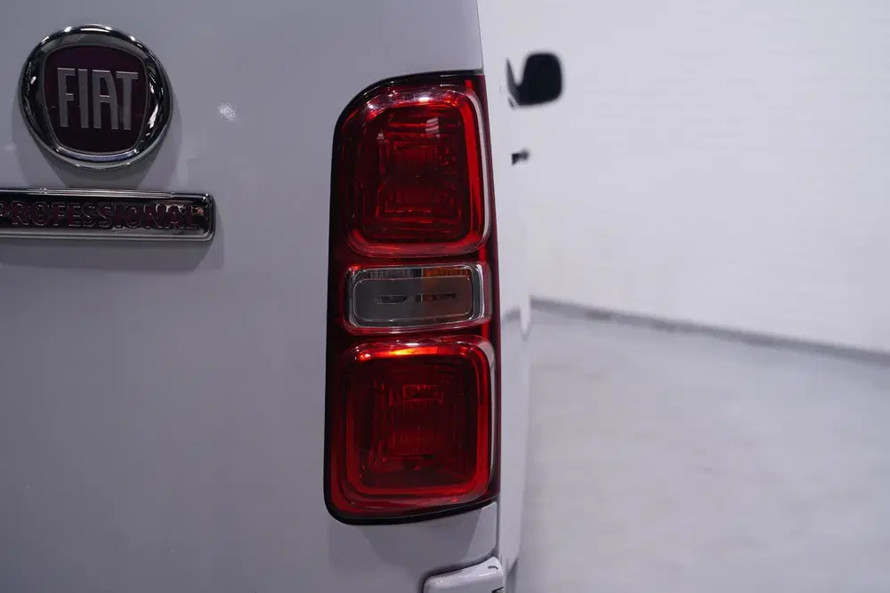 Fiat Scudo 1.5 Multijet 102 pk L3 Airco uit 2023, foto 12