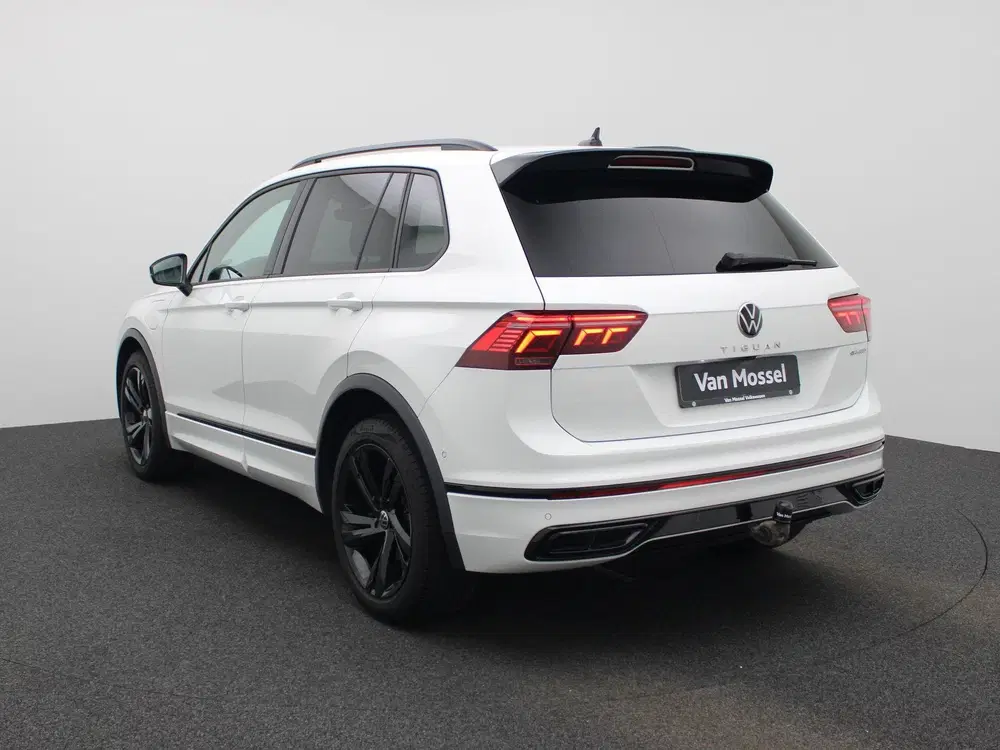 Volkswagen Tiguan 1.4 TSI eHybrid R-Line Business+ 245 PK uit 2021, foto 2
