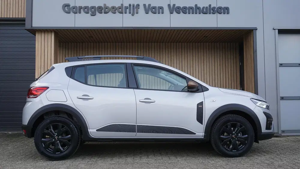 Dacia Sandero 1.0 TCe 90pk Automaat Extreme Schuifda uit 2023, foto 3
