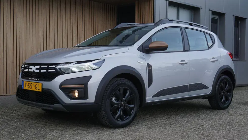 Dacia Sandero 1.0 TCe 90pk Automaat Extreme Schuifda uit 2023, foto 4