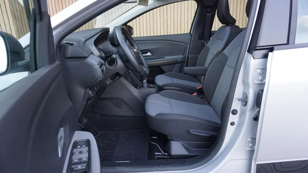 Dacia Sandero 1.0 TCe 90pk Automaat Extreme Schuifda uit 2023, foto 7