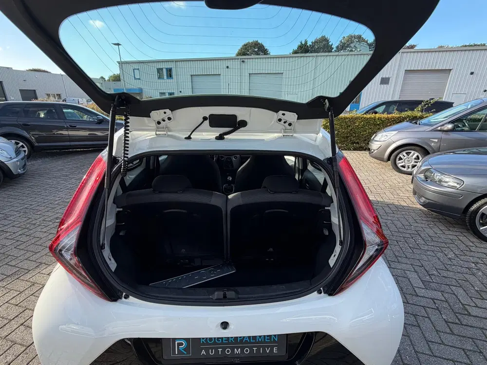 Toyota Aygo 1.0 VVT-i x-clusiv uit 2021, foto 12