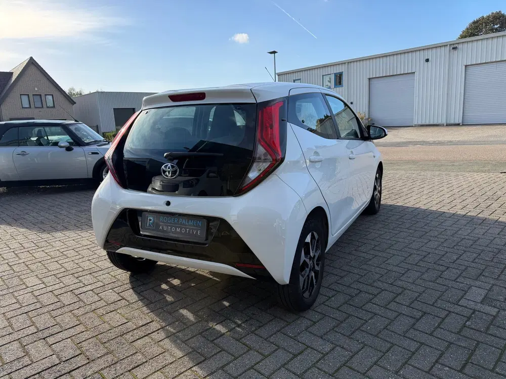 Toyota Aygo 1.0 VVT-i x-clusiv uit 2021, foto 4