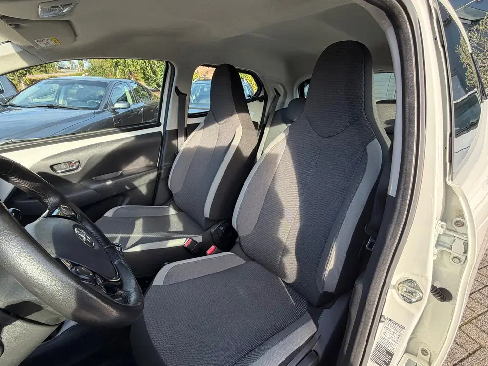 Toyota Aygo 1.0 VVT-i x-clusiv uit 2021, foto 7