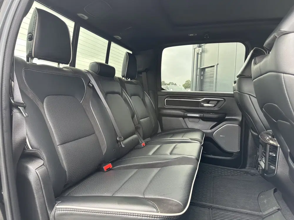 Dodge RAM 3.0 420 PK LARAMIE PREMIUM NIGHT uit 2024, foto 10