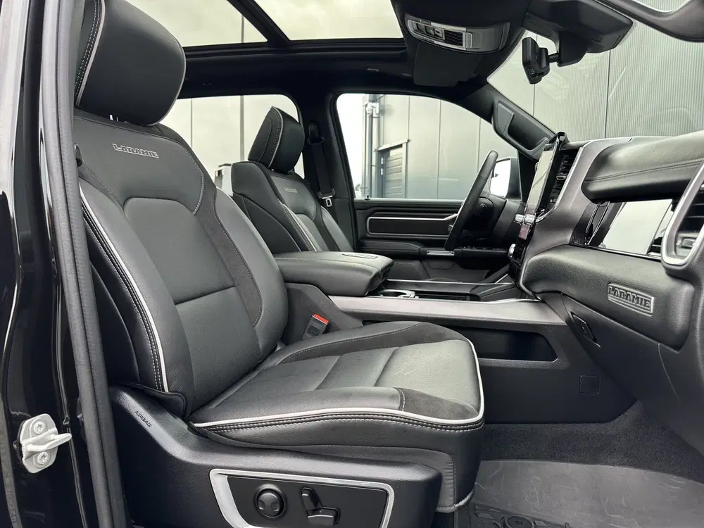 Dodge RAM 3.0 420 PK LARAMIE PREMIUM NIGHT uit 2024, foto 6