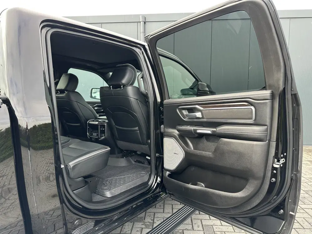 Dodge RAM 3.0 420 PK LARAMIE PREMIUM NIGHT uit 2024, foto 9