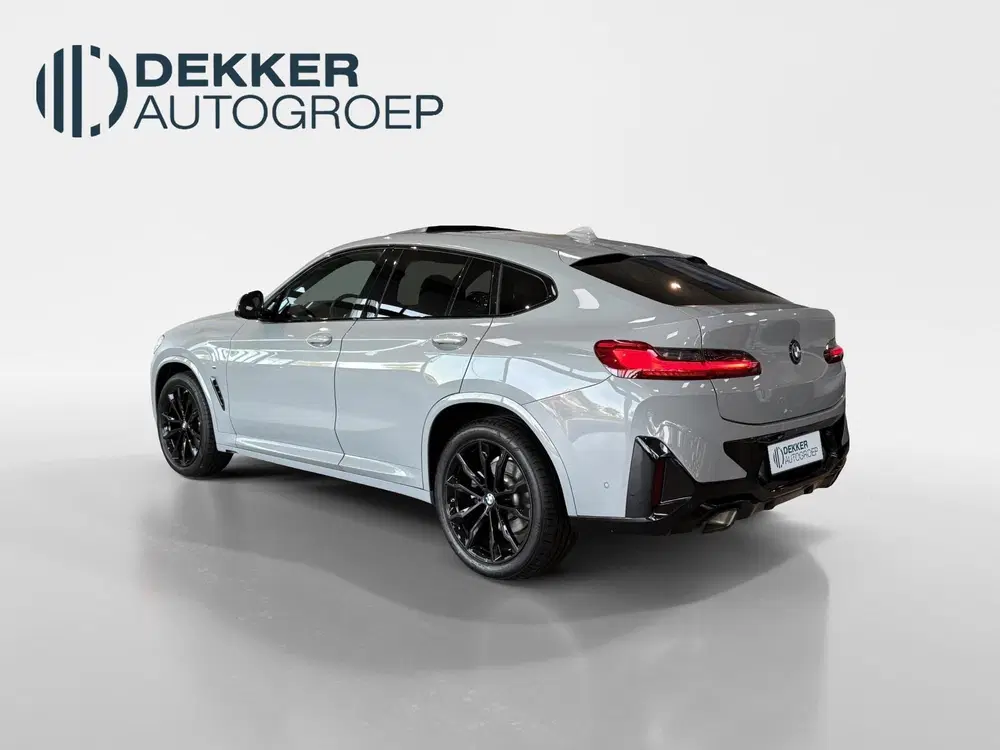 BMW X4 xDrive20i M Pakket uit 2022, foto 3