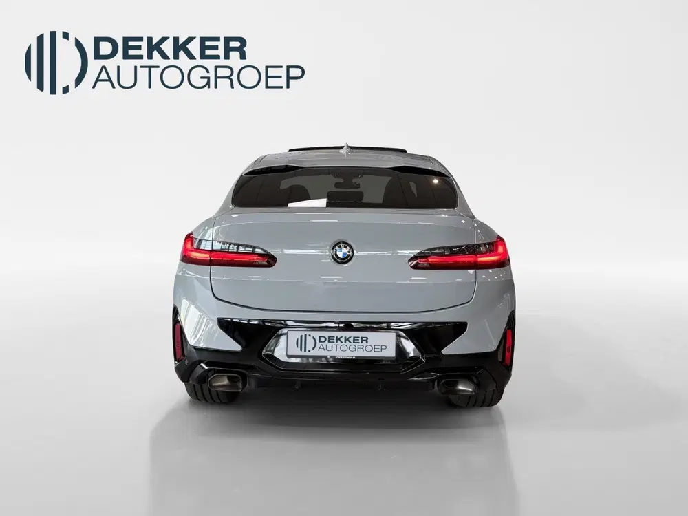 BMW X4 xDrive20i M Pakket uit 2022, foto 4