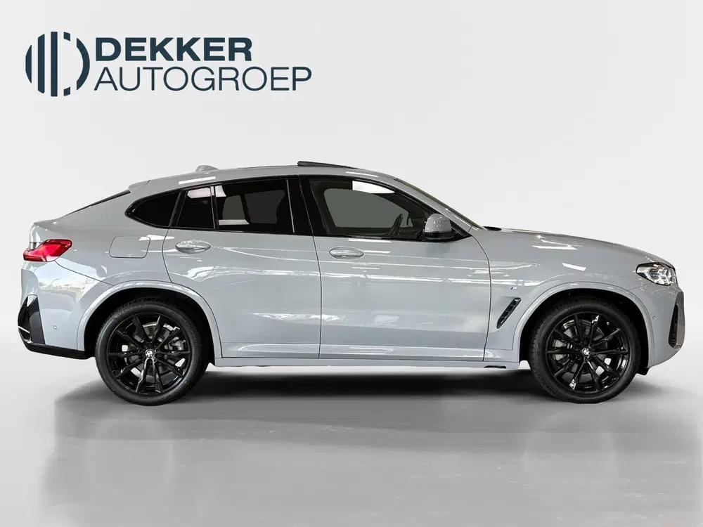 BMW X4 xDrive20i M Pakket uit 2022, foto 6