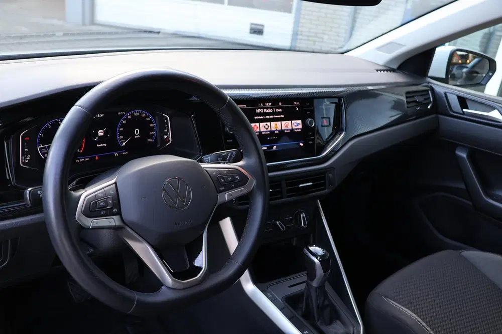 Volkswagen Polo 1.0 TSI Life DSG Lane-assist Carplay Cruis uit 2022, foto 2