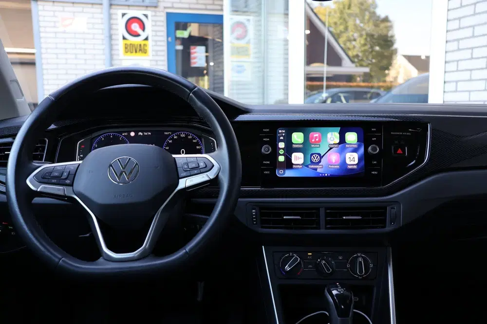 Volkswagen Polo 1.0 TSI Life DSG Lane-assist Carplay Cruis uit 2022, foto 3
