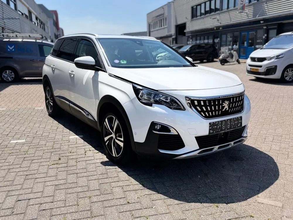 Peugeot 5008 1.2 PureTech Allure uit 2020, foto 4