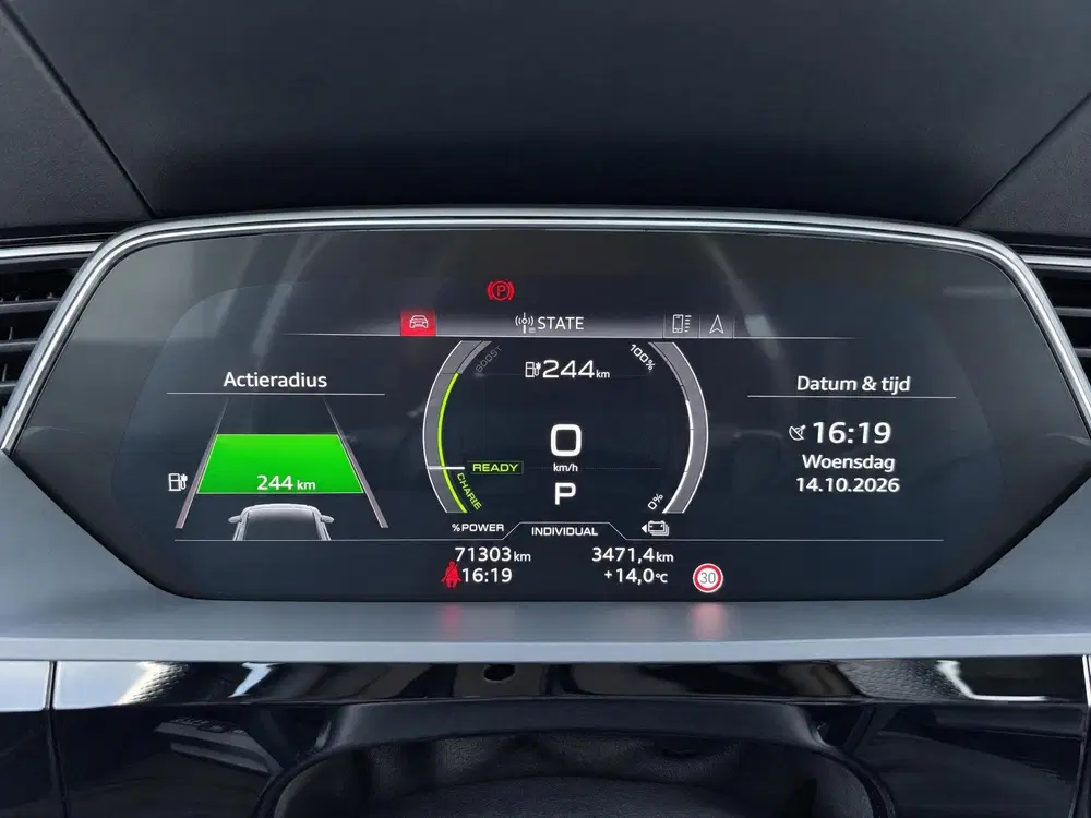 Audi e-tron 55 quattro S LINE 3X 95 kWh 360 uit 2022, foto 10