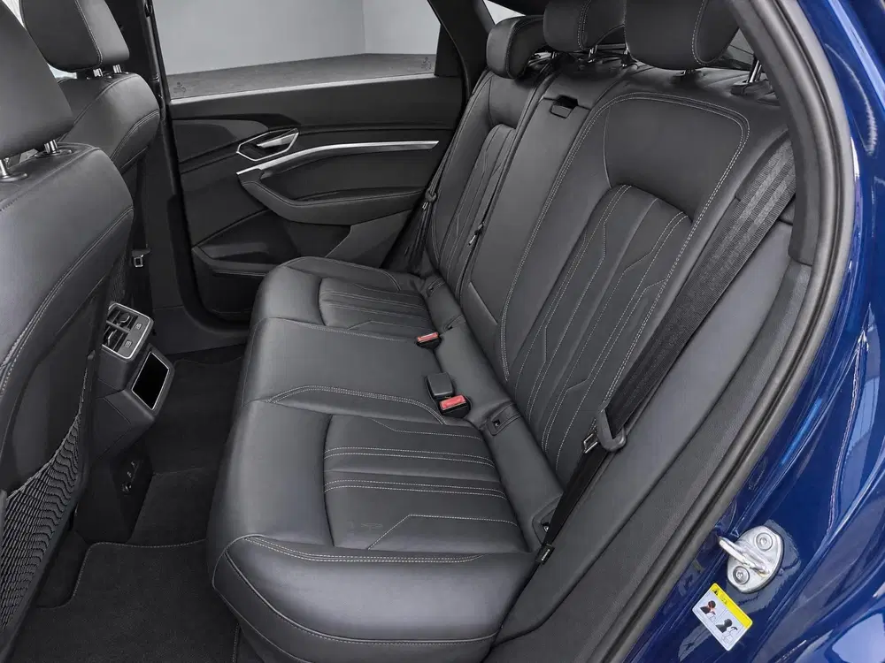 Audi e-tron 55 quattro S LINE 3X 95 kWh 360 uit 2022, foto 7
