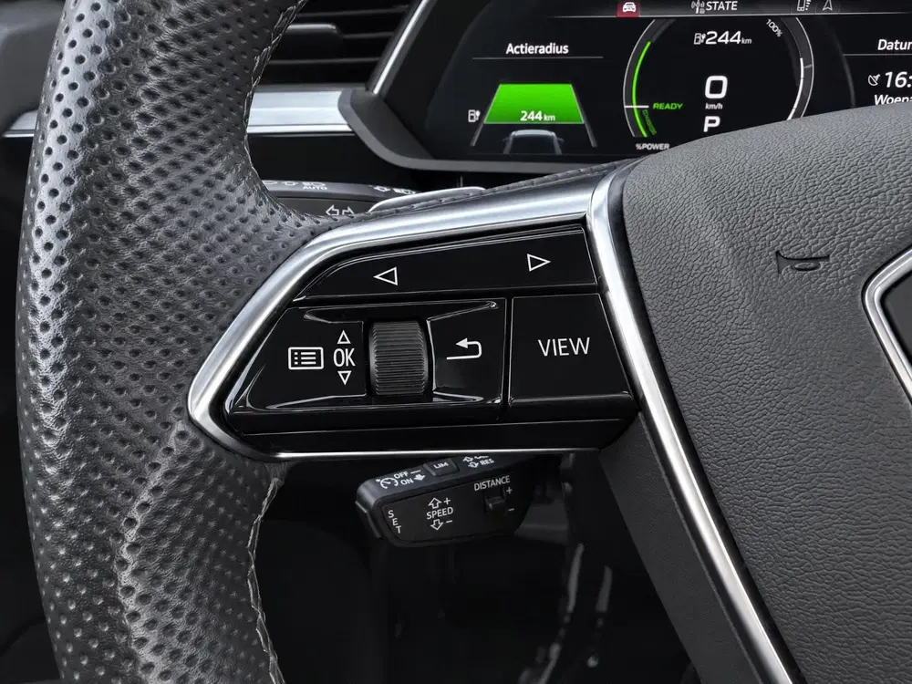Audi e-tron 55 quattro S LINE 3X 95 kWh 360 uit 2022, foto 8