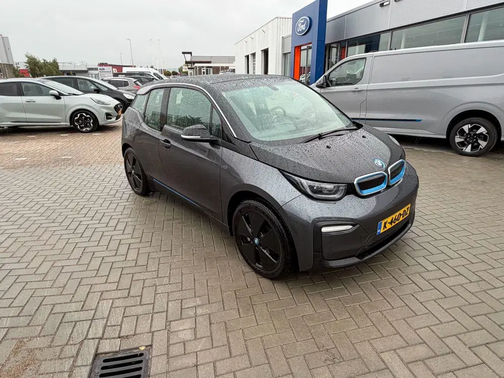 BMW i3 Basis 120Ah 42 kWh 170pk uit 2020, foto 6