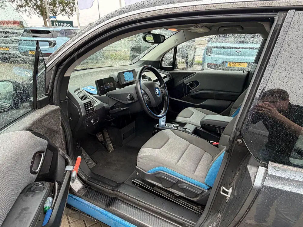 BMW i3 Basis 120Ah 42 kWh 170pk uit 2020, foto 7