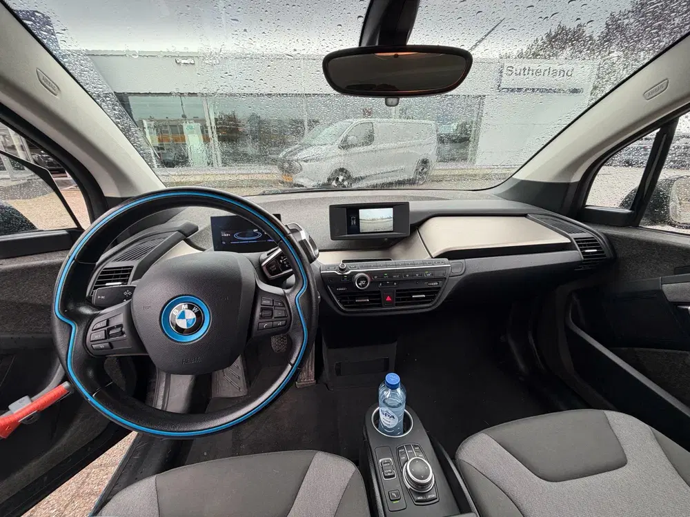 BMW i3 Basis 120Ah 42 kWh 170pk uit 2020, foto 8