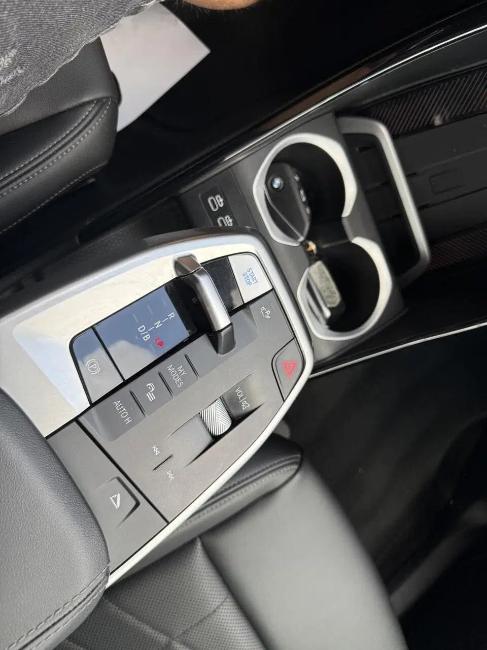BMW iX1 eDrive20 67 kWh Leder bekleding stoelverwa uit 2025, foto 15