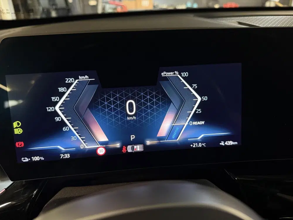 BMW iX1 eDrive20 67 kWh Leder bekleding stoelverwa uit 2025, foto 8