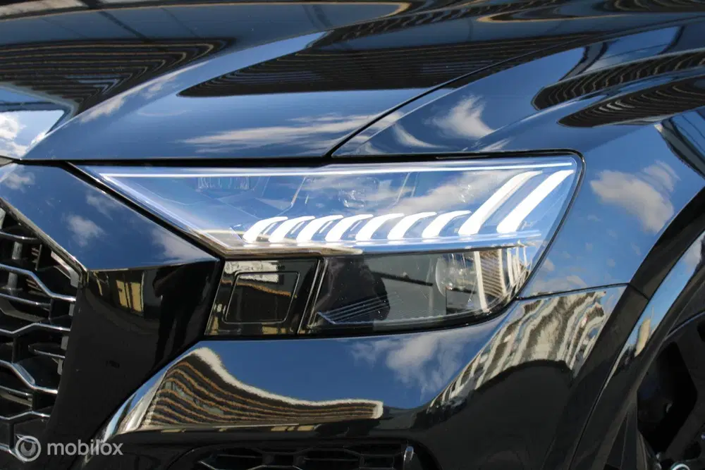 Audi RS Q8 4.0 TFSI RS Q8 quattro uit 2024, foto 4