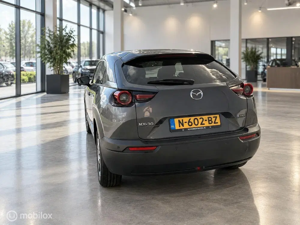 Mazda MX-30 e-SkyActiv 145 36kWh uit 2021, foto 10