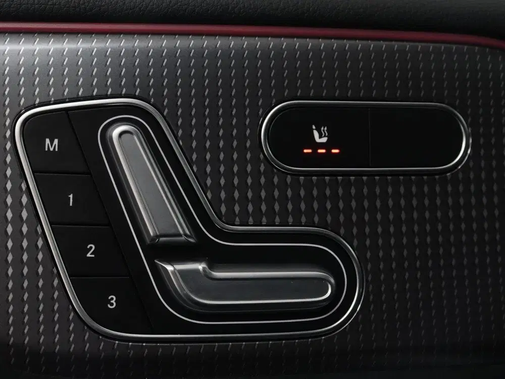 Mercedes-Benz EQB 4MATIC AMG Line 67 kWh uit 2022, foto 7
