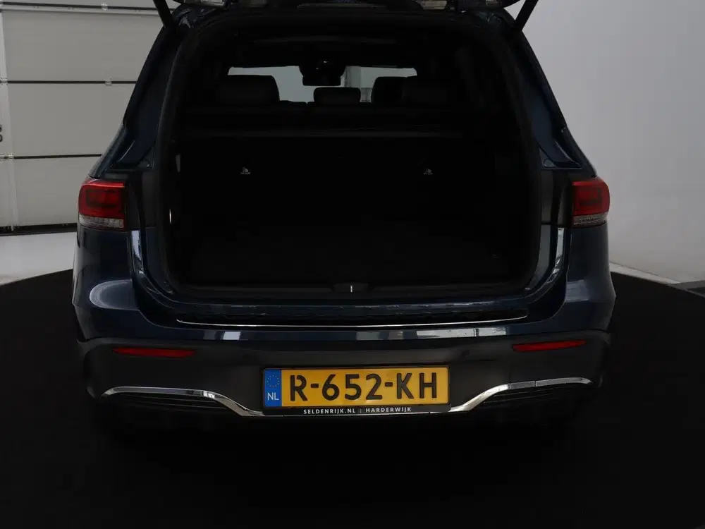 Mercedes-Benz EQB 4MATIC AMG Line 67 kWh uit 2022, foto 9