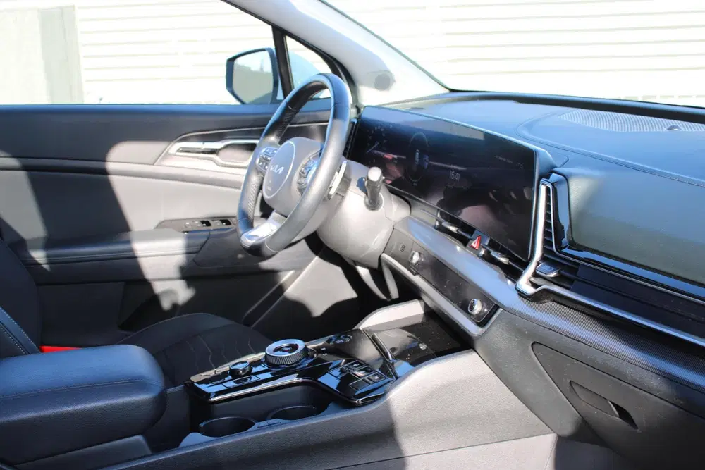 Kia Sportage 1.6 T-GDi Hybrid DynamicPlusLine Schuifdak uit 2024, foto 12