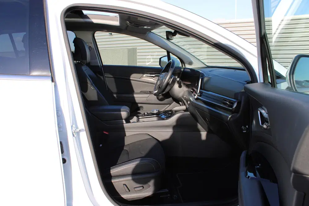 Kia Sportage 1.6 T-GDi Hybrid DynamicPlusLine Schuifdak uit 2024, foto 9