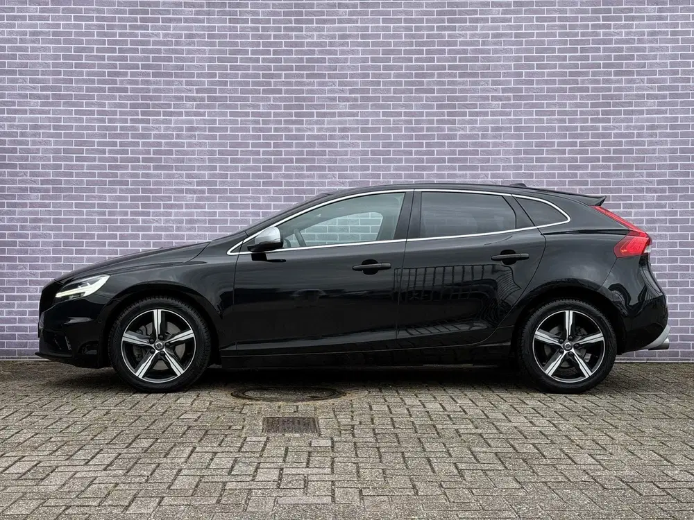 Volvo V40 1.5 T3 Polar+ Sport uit 2019, foto 10