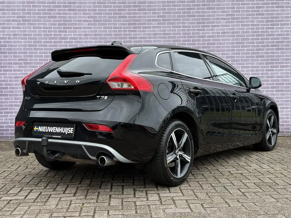 Volvo V40 1.5 T3 Polar+ Sport uit 2019, foto 3