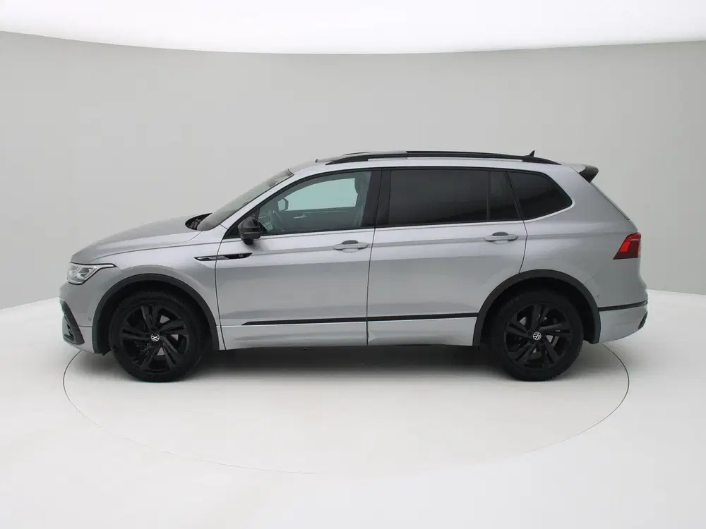 Volkswagen Tiguan Allspace 1.5 TSI R-Line 7p. Pano uit 2022, foto 2