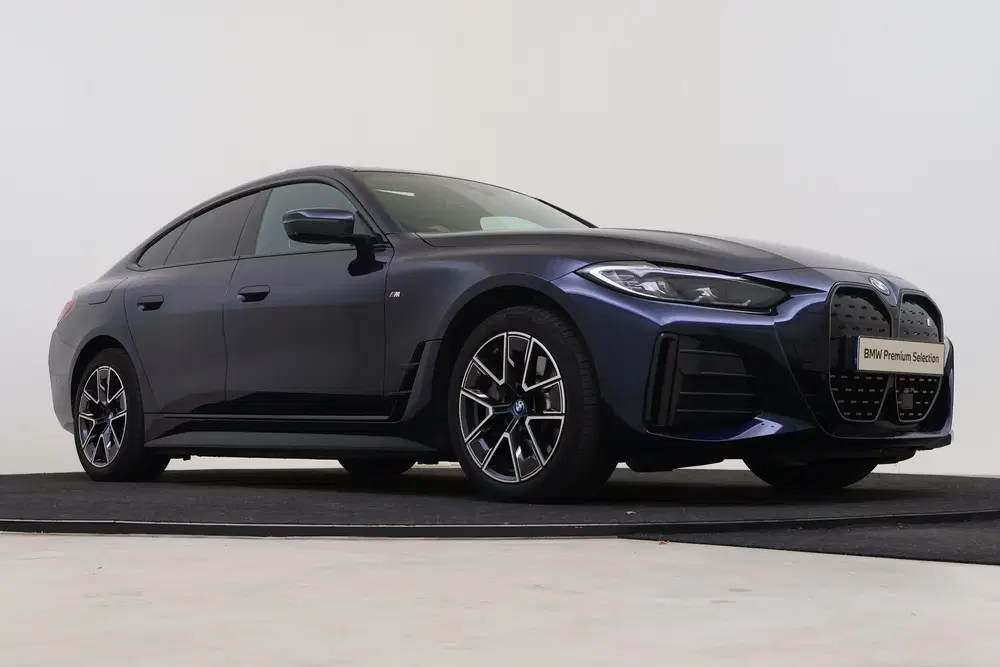 BMW i4 eDrive40 High Executive M Sport uit 2023, foto 10