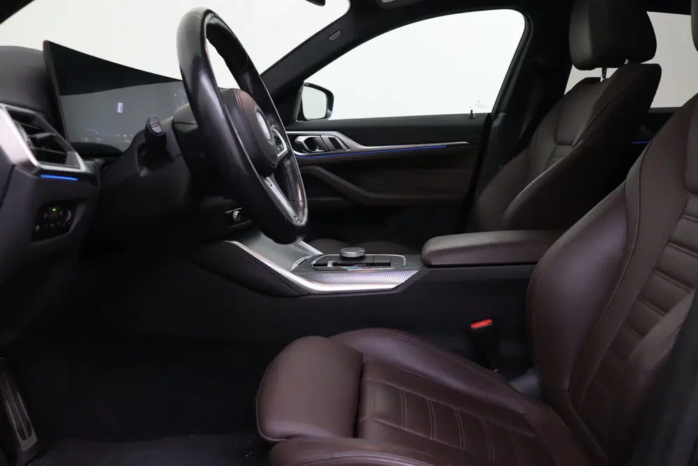 BMW i4 eDrive40 High Executive M Sport uit 2023, foto 12