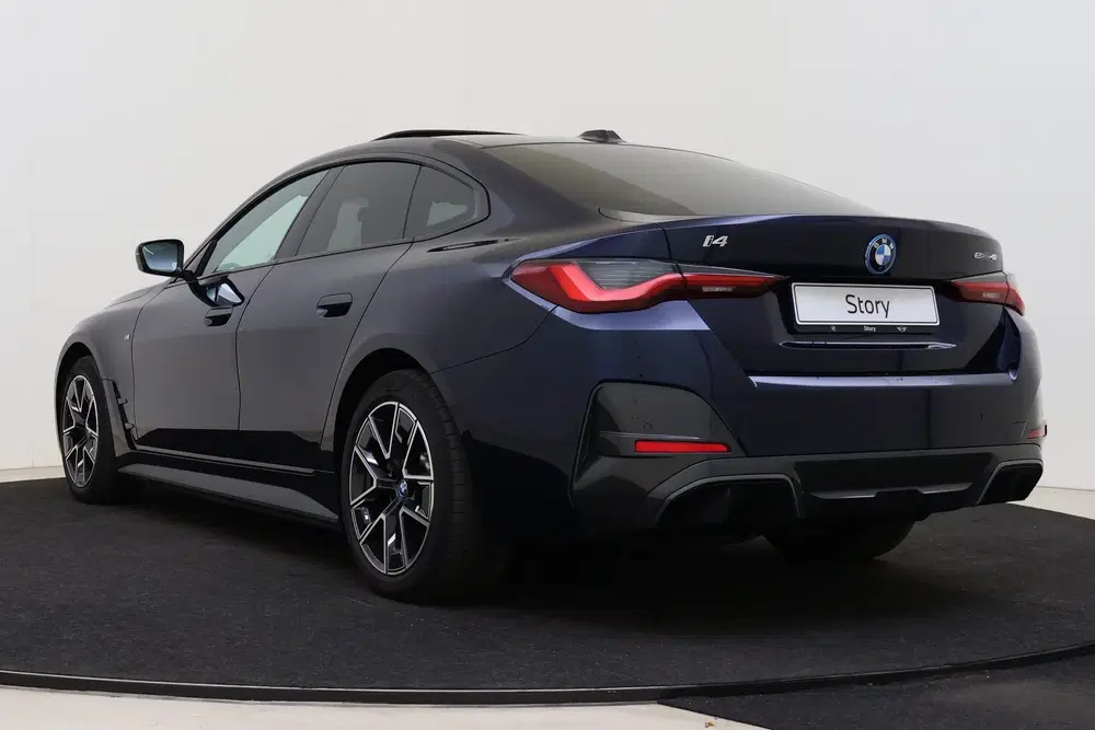 BMW i4 eDrive40 High Executive M Sport uit 2023, foto 15