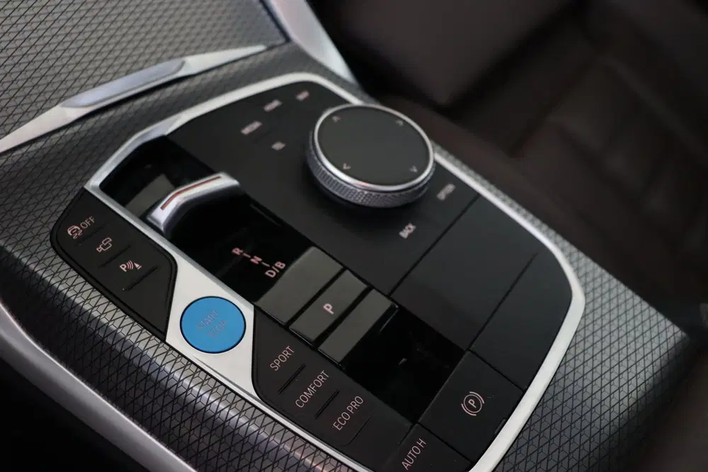 BMW i4 eDrive40 High Executive M Sport uit 2023, foto 6