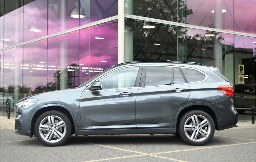 BMW X1 sDrive20i M Sport Automaat uit 2019, foto 3