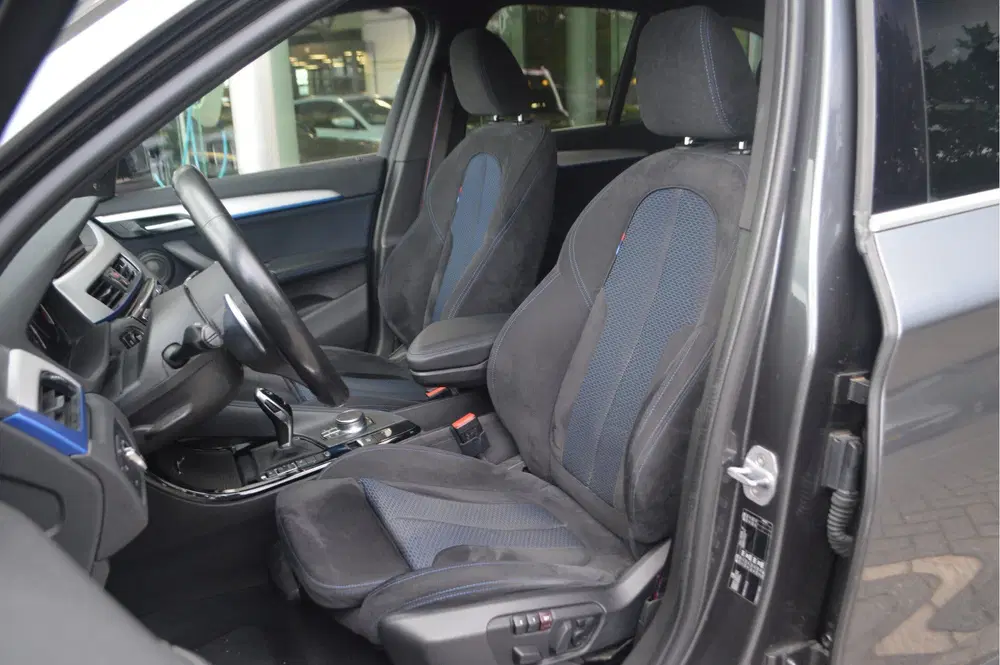 BMW X1 sDrive20i M Sport Automaat uit 2019, foto 6