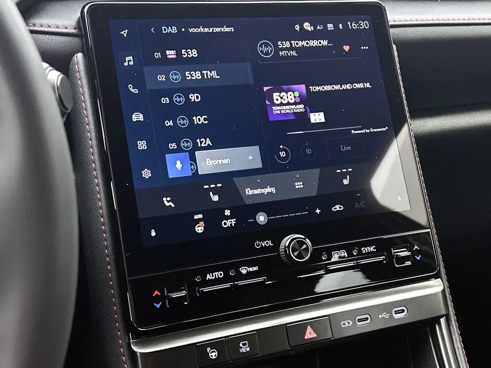 Lexus LBX Emotion 2WD Advanced Pack uit 2025, foto 7